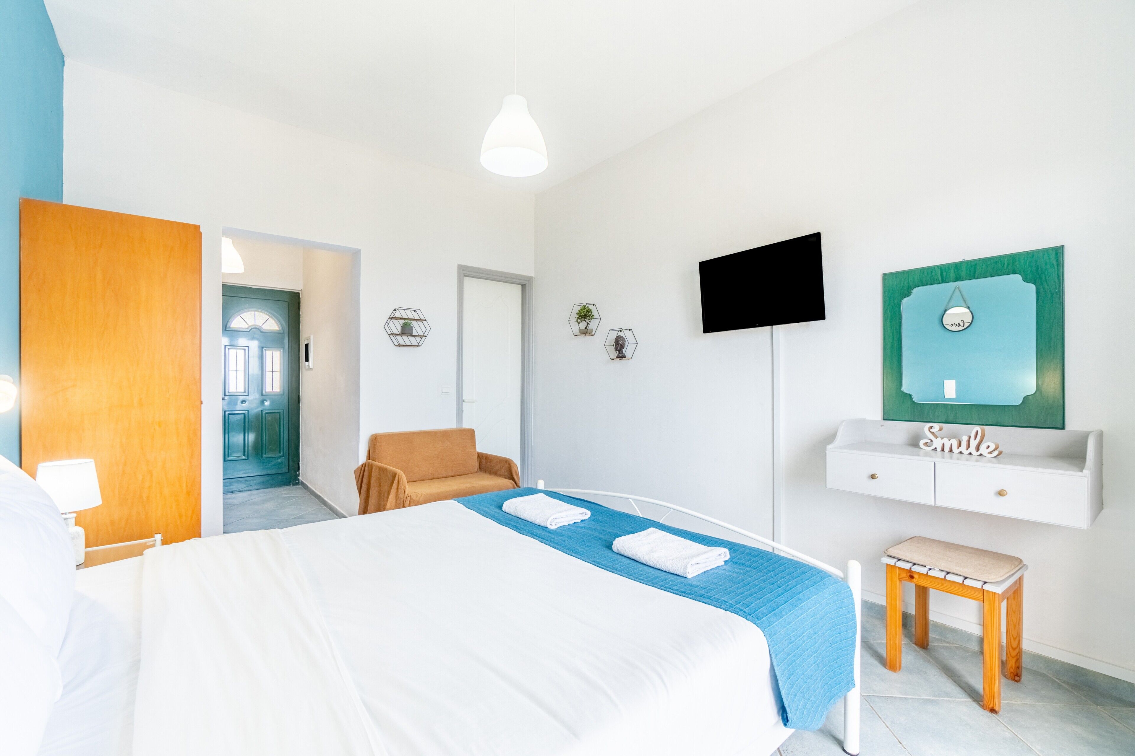 1 bedroom, free WiFi, bed sheets