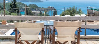 Hotel Apartment "Spyridoula Studio 1" with Sea View, Shared Pool & Wi-Fi