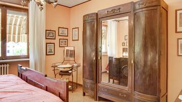 2 chambres, fer et planche Ă repasser, Wi-Fi gratuit, draps fournis