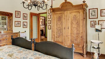 2 slaapkamers, een strijkplank/strijkijzer, gratis wifi, beddengoed