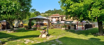 Vakantiewoning 'Magnolia' in Piemonte, met gemeenschappelijk zwembad, tuin en sauna