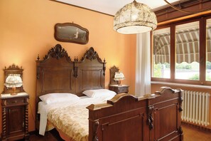 2 室のベッドルーム、アイロン / アイロン台、WiFi (無料)、ベッドシーツ