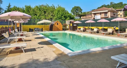 Holiday apartment 'Glicine' in Piedmont, with shared pool, garden and sauna