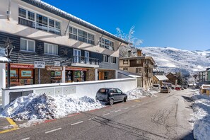 Exterior - Studio "Apartamento Candela" with Mountain View & Wi-Fi (Monachil)