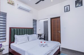 5 bedrooms, WiFi