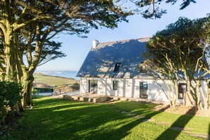 Exterior - La Merveilleuse - Five Bedroom House, Sleeps 10 (Kerlaz)