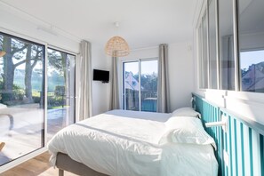 5 habitaciones, tabla de planchar con plancha y wifi gratis