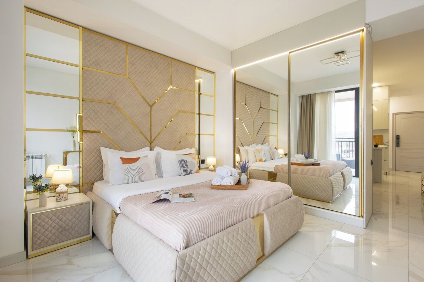 Luxury Apartment, 1 Double Bed, Balcony | Premium bedding, iron/ironing board, cots/infant beds, free WiFi