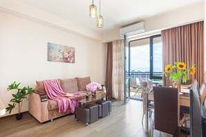 Leilighet | Oppholdsområde | TV