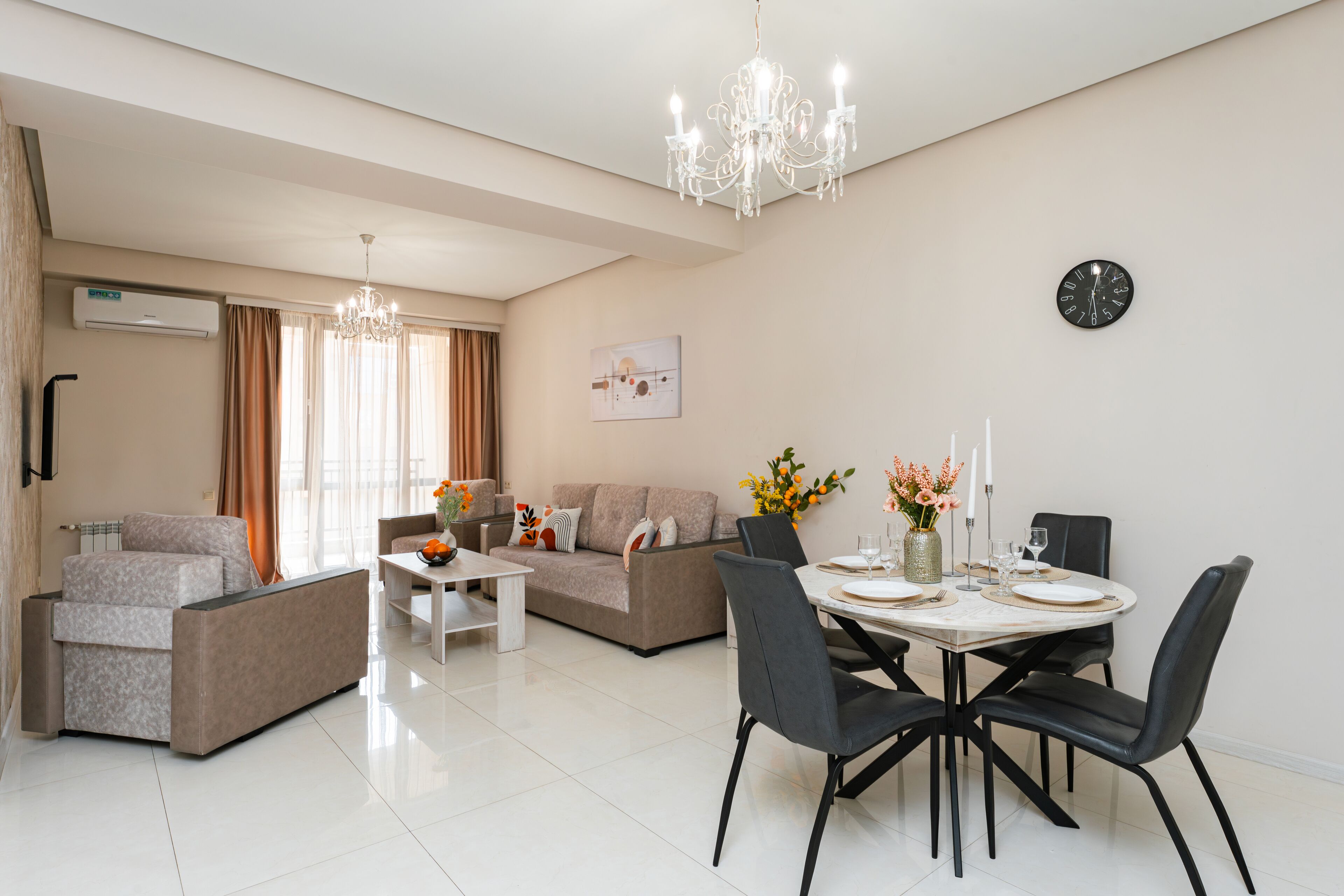 Exclusive-Apartment | Wohnbereich | Fernseher