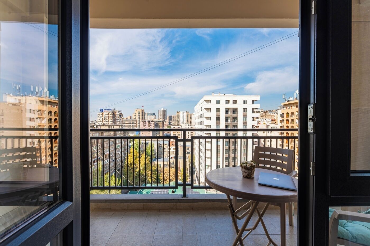 Basic Apartment | Balcony