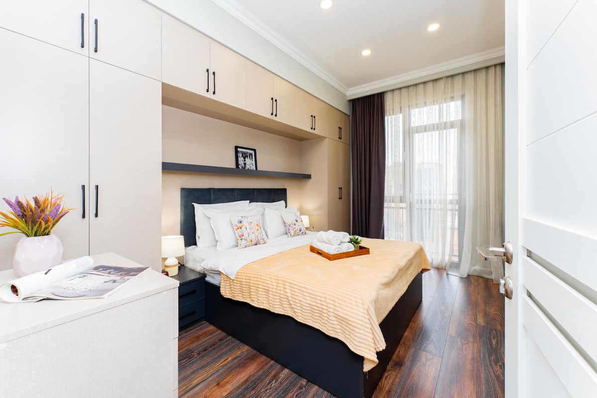 Superior Apartment | Premium bedding, individually decorated, individually furnished