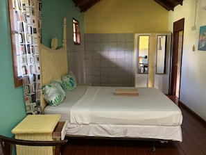 1 habitación, tabla de planchar con plancha y wifi