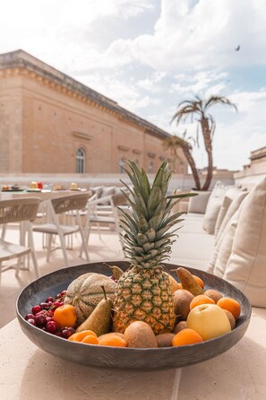 Daily cooked-to-order breakfast (EUR 15 per person) - Palazzo Lecce - Epoca Collection (Lecce)
