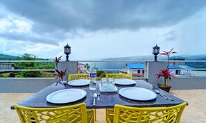 Indian cuisine - Treebo Kuber Palace With a Swimming Pool (Mahabaleshwar)