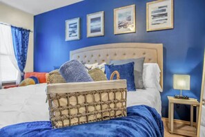 2 bedrooms, desk, iron/ironing board, free WiFi