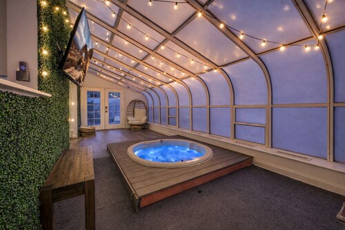 Villa - Heated Pool, Hot Tub, Billiards By STRIP