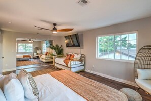 4 bedrooms, desk, iron/ironing board, travel cot