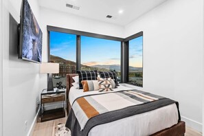 5 bedrooms, iron/ironing board, travel cot, WiFi