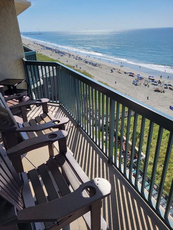 Property grounds - Ashworth 1001 4-Bedroom Oceanfront Condo, "Picture Perfect" (North Myrtle Beach)