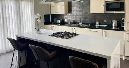 Blue Heron - 2 Bedroom Apt With 2 Parking Spaces - From 165 Per Night