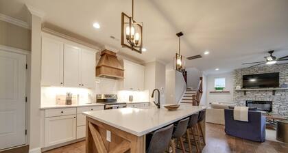 Immaculate & Cozy 4-BR Modern Farmhouse Retreat!