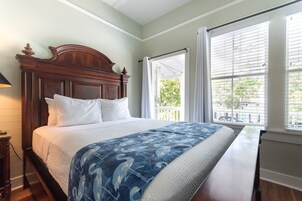 Queen Room with Balcony #3