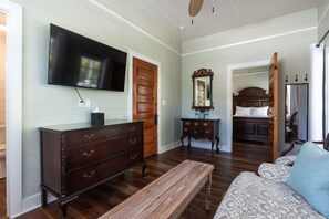 Queen Room with Balcony #3 | Living area - The Porch on Frances Inn (Key West)