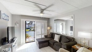 Smart TV, reproductor de DVD y oficina 