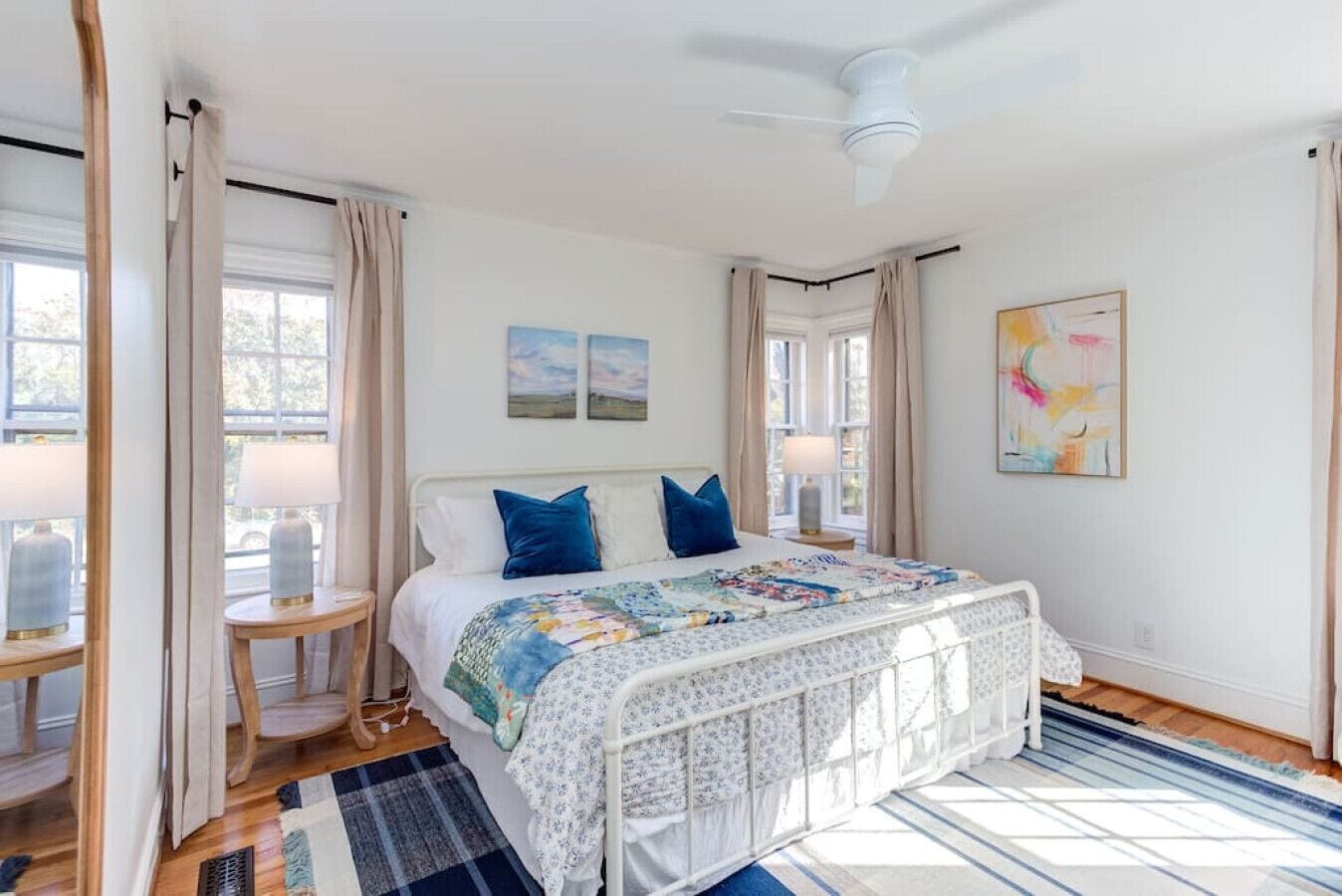 4 bedrooms, desk, iron/ironing board, travel crib