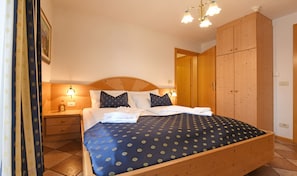 2 habitaciones, wifi, ropa de cama y acceso para silla de ruedas 