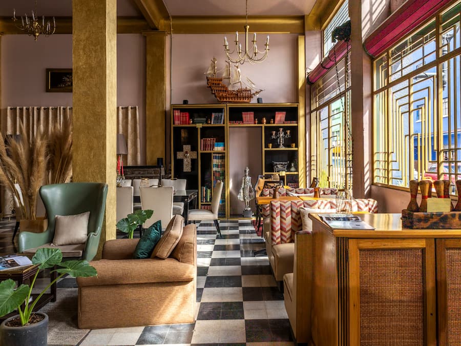 Sala de estar en el lobby