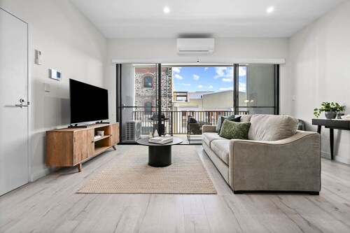 Jolly Jubilant Jubilee - New 2 Bed Apt