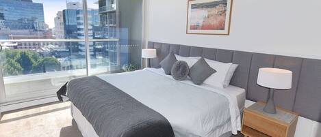 1 chambre, fer et planche à repasser, lit parapluie, Wi-Fi