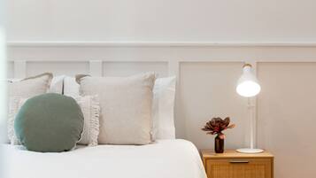 3 bedrooms, iron/ironing board, travel cot, WiFi