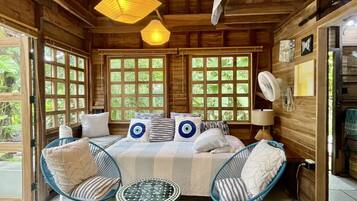3 chambres, coffres-forts dans les chambres, bureau, Wi-Fi gratuit