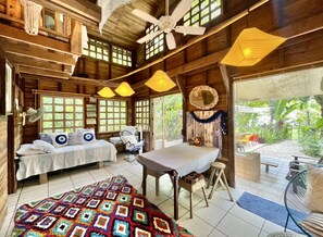 3 عدّة غرف نوم وخزنة داخل الغرفة ومكتب وواي فاي مجانًا