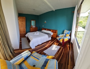 3 bedrooms, free WiFi, bed sheets