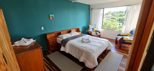 3 bedrooms, free WiFi, bed sheets