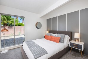 3 soverom, skrivebord, wi-fi (inkludert) og sengetøy