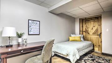 3 Schlafzimmer, Schreibtisch, Bügeleisen/Bügelbrett, Internetzugang