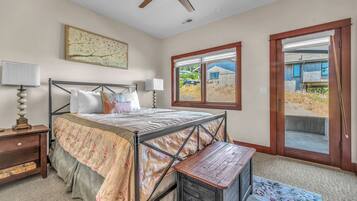 2 soverom, skrivebord, strykejern/-brett og wi-fi (inkludert)