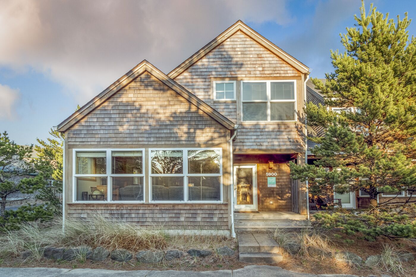 Pet Friendly Beach Home with everything you need to enjoy the Beach!