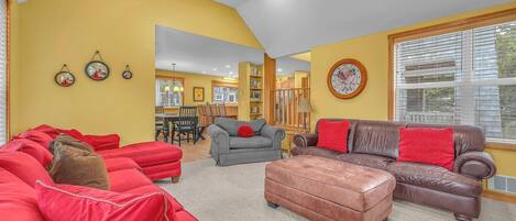 Smart-TV, peis, videospill og DVD-spiller