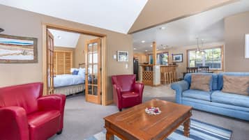 TV connectée, cheminée, lecteur de DVD