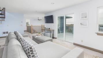 Smart TV, reproductor de DVD, futbolito