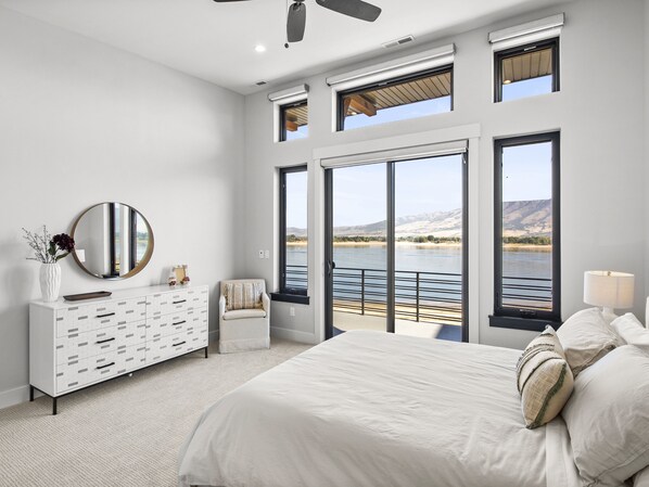 4 habitaciones, tabla de planchar con plancha y wifi gratis 