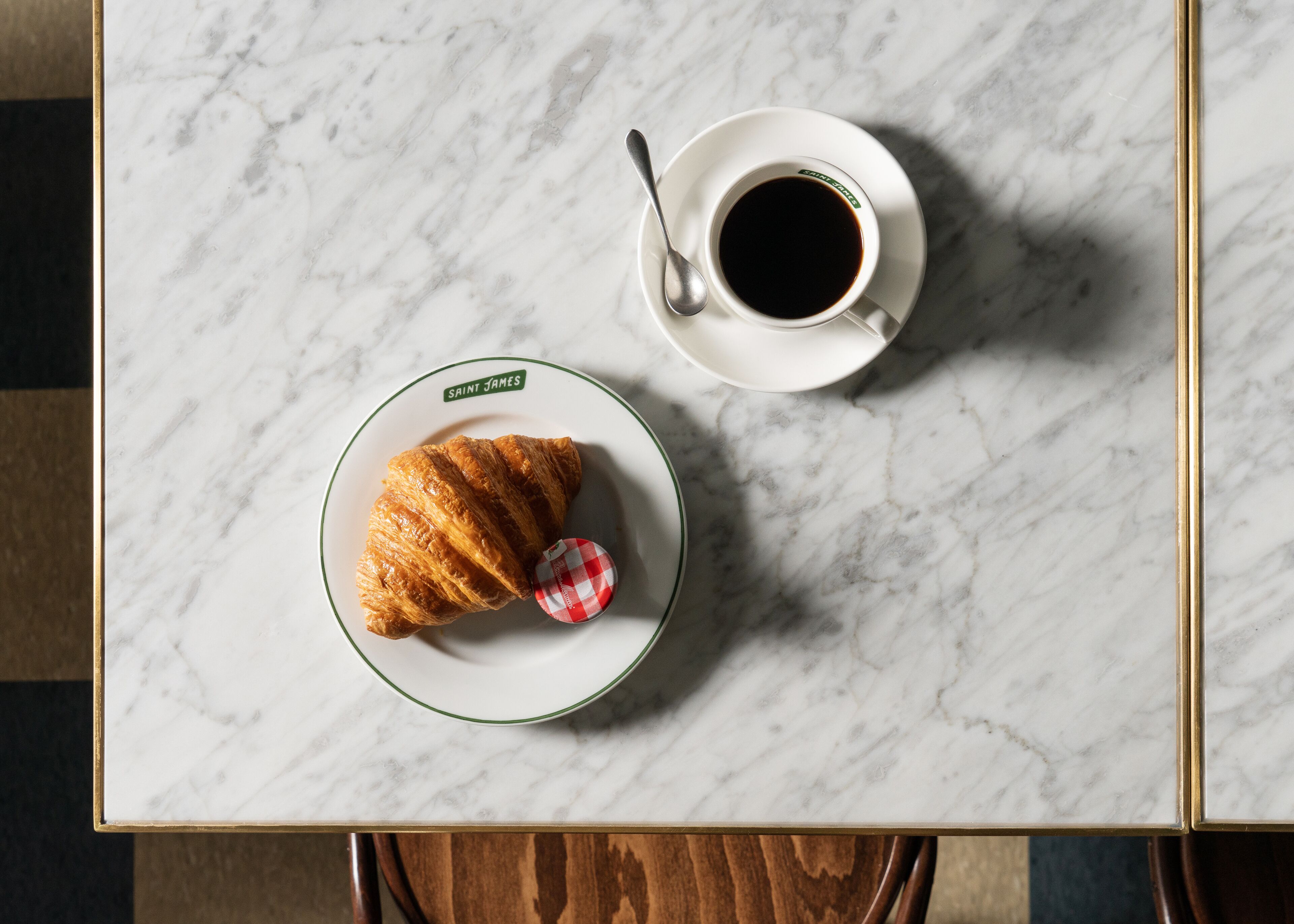 每日供应全套早餐（需付费）