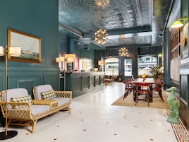 Sala de estar en el lobby