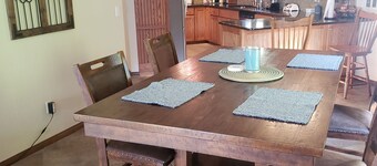 Unique home -in Golf Club heights-near hospital and airport!